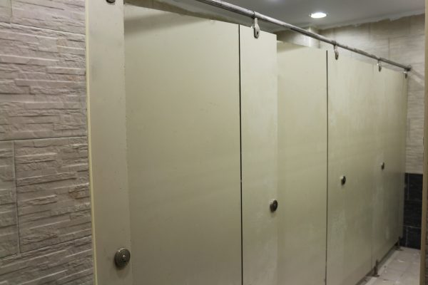 HPL Toilet Cubicle