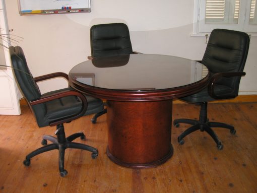 RT2-Meeting-Table
